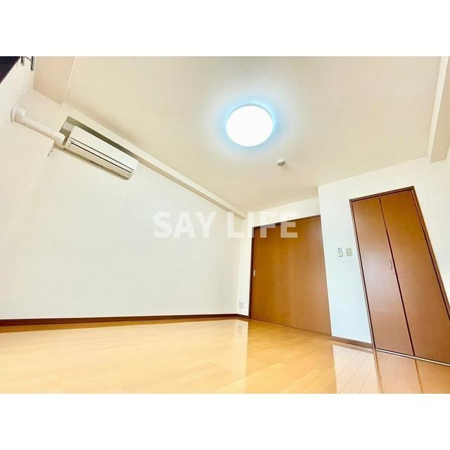 アンプルールフェール六反の居間・リビング