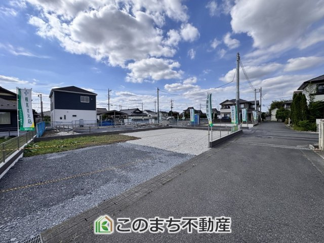 ワイウッドコート宇都宮市江曽島町第1期の前面道路含む現地写真|前面道路含む現地写真