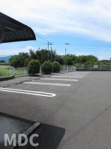 ウィッラ　アルテ　Ａの駐車場