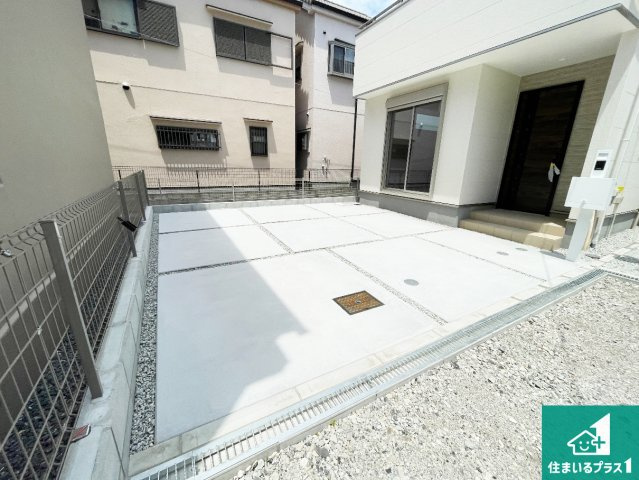東大阪市池島町　新築一戸建の駐車場|駐車スペース！散水栓があるので、こまめに愛車を洗えます！