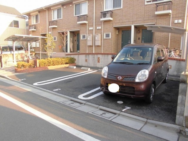 シャトル・アイの駐車場
