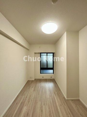 オーベルグランディオベイフロントの子供部屋|【子供部屋】お子様を持つ家庭の約6割が「家族や子どものため」に購入を希望。入学後の転校を避け、広い空間でのびのび育てたいなどの親心が、家探しのきっかけになっているようです。