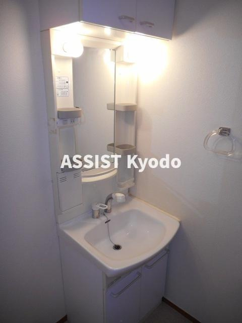 ヴェルデ三軒茶屋の独立洗面台
