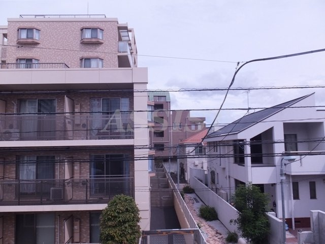 カトルセゾン調布の展望
