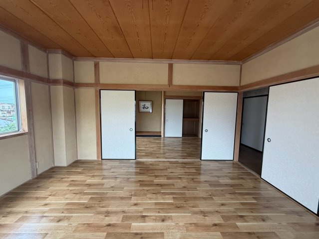 東茨城郡大洗町磯浜町　工場・倉庫＋事務所＋居住スペース！用途多彩な大型事業用物件の洋室