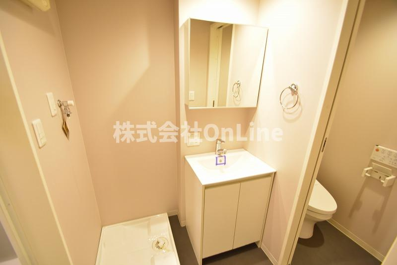 東大阪市森河内西２丁目のアパートの洗面所