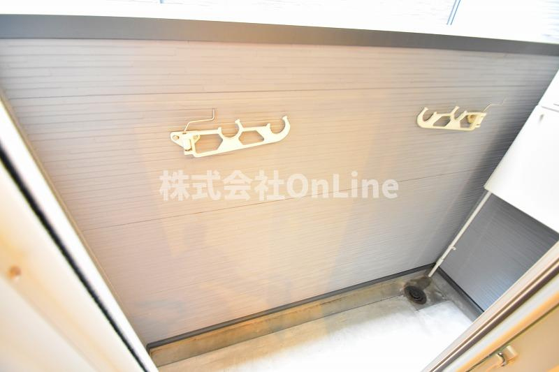 東大阪市森河内西２丁目のアパートのバルコニー