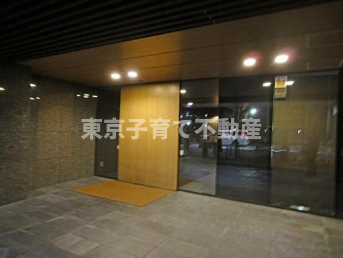 小石川後楽園パークハウスのエントランス