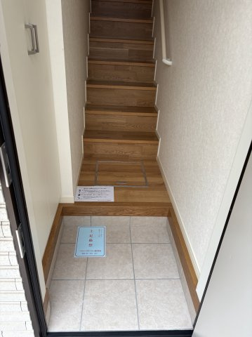 【玄関】 | Fika　C棟
