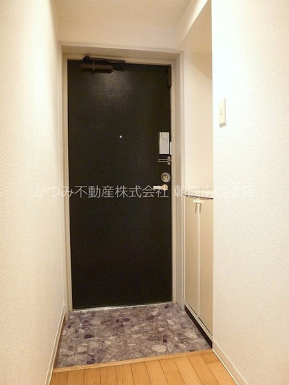 【玄関】 | エクセル浜崎 | 別部屋の写真です。