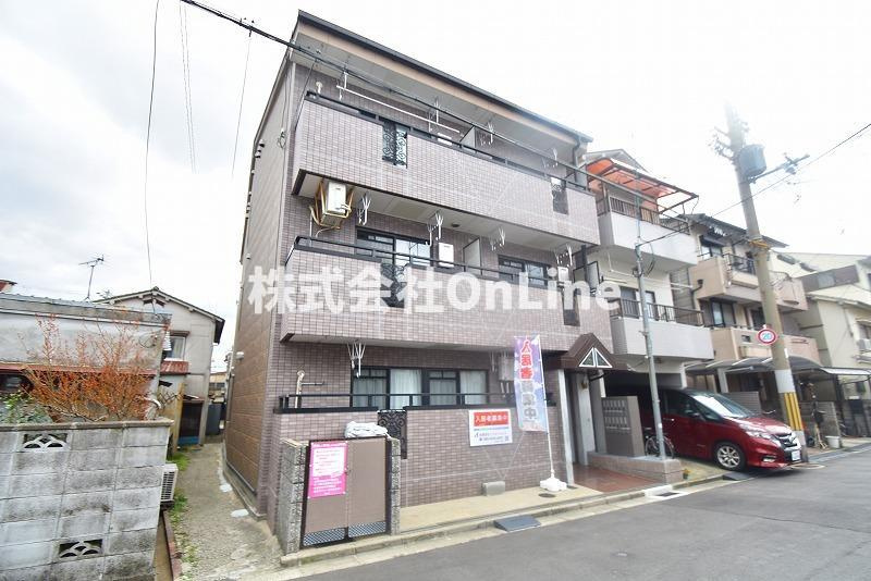 ラスター俊徳の外観