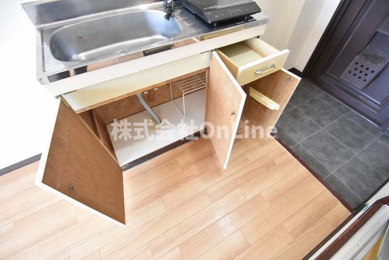 東大阪市近江堂２丁目の賃貸マンションのキッチン