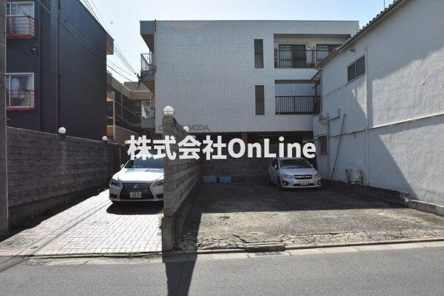 東大阪市近江堂２丁目の賃貸マンションの外観