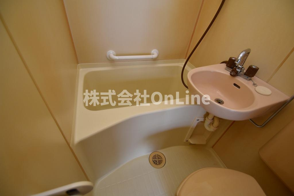 ピースハイツ永和の浴室