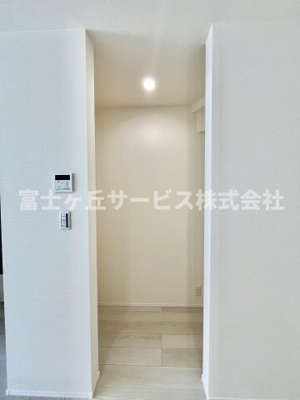 【収納】 | 豊橋市曙町 26期 新築一戸建て 1号棟 | キッチン横の収納です