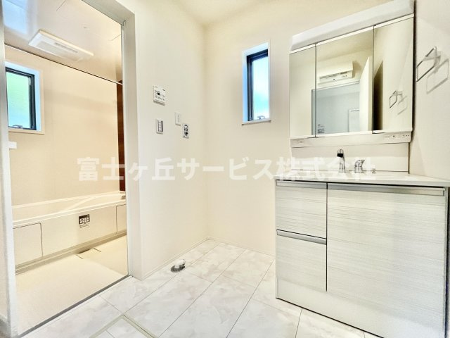 【脱衣所】 | 豊橋市曙町 26期 新築一戸建て 1号棟 | 脱衣場です