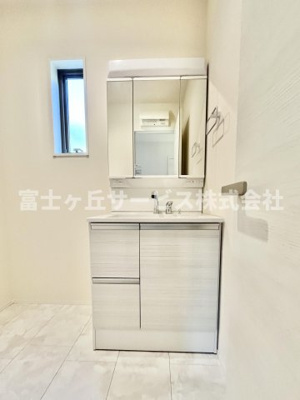 【独立洗面台】 | 豊橋市曙町 26期 新築一戸建て 1号棟 | 独立洗面台です