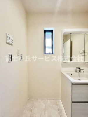 【ランドリースペース】 | 豊橋市曙町 26期 新築一戸建て 1号棟 | ランドリースペースで