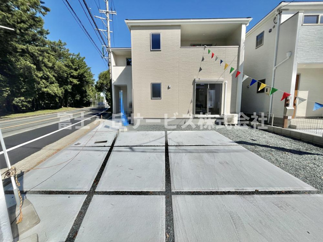 【駐車場】 | 豊橋市曙町 26期 新築一戸建て 1号棟 | ３台駐車可能です