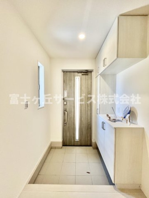 【玄関】 | 豊橋市曙町 26期 新築一戸建て 1号棟 | 玄関です