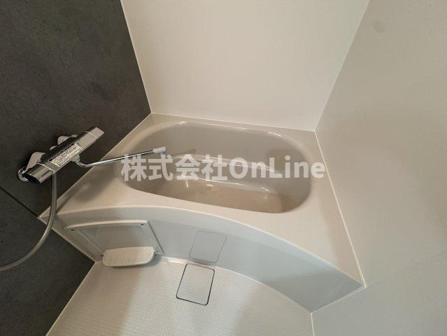 ONLYONE布施の浴室