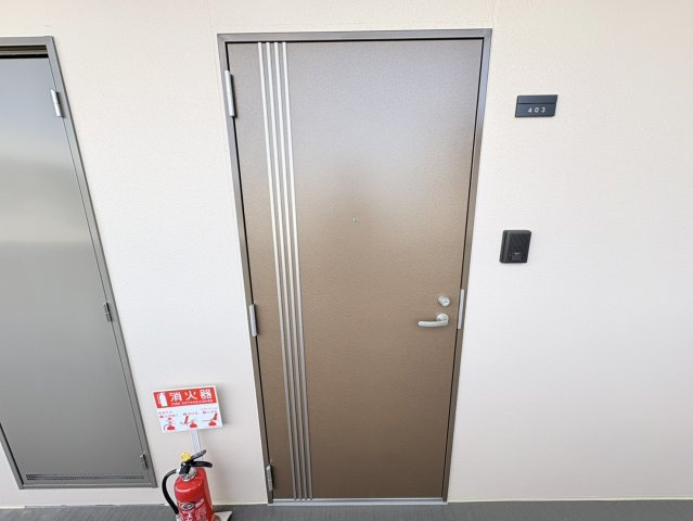 リベール大津の玄関