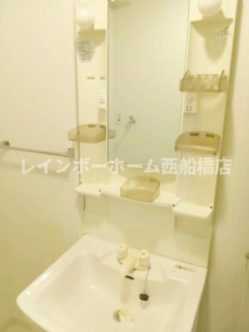ラ・セゾンの独立洗面台