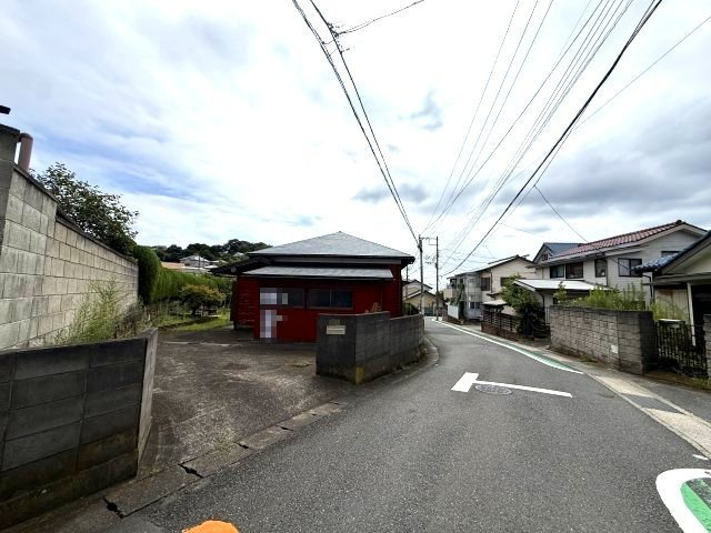 海まで3分！小学校徒歩圏内　建築条件なしの前面道路含む現地写真|前面道路