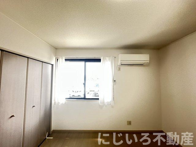 エスパシオ那賀川Bの居間・リビング