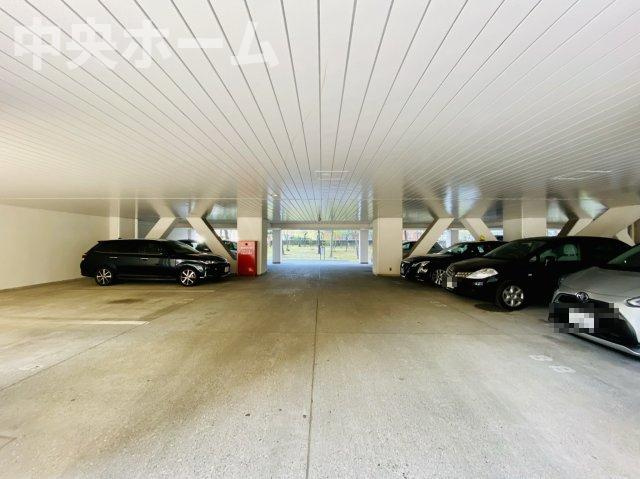 ウィンザーハイム南砂の駐車場|【敷地内駐車場】最新の空き状況や費用などの詳細は担当スタッフまでお問い合わせください。