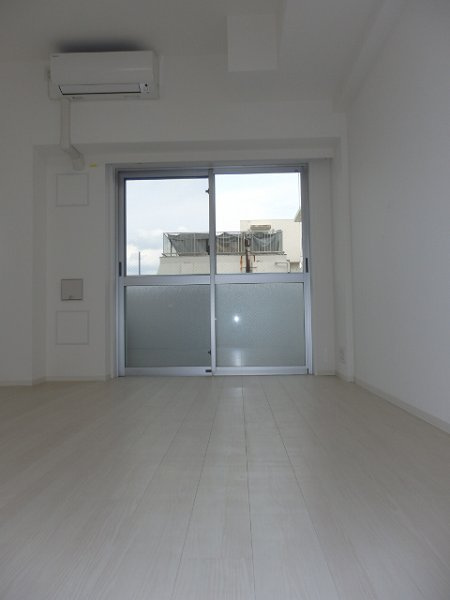 新品家具付きマンション百人町12(KaGood東京)の洋室
