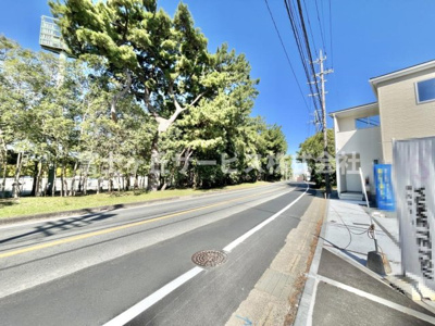 【前面道路含む現地写真】 | 豊橋市曙町 26期 新築一戸建て 2号棟 | 前面道路です