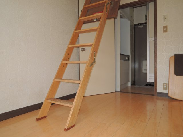 【寝室】