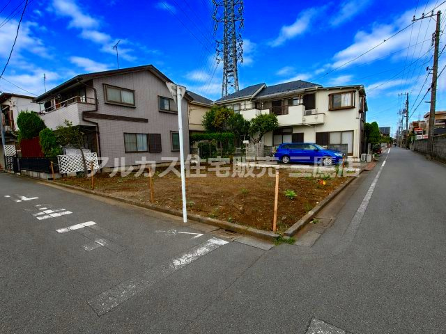 三鷹市深大寺2丁目 中央線 武蔵境駅 建築条件付き売地の外観|解体完了済みのすっきりとした更地。角地につき開放感があり、陽当たり・通風ともに良好です。