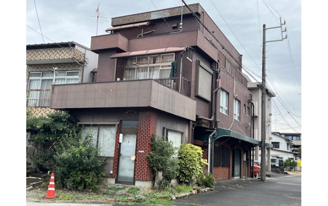 中古住宅　鏡島精華1丁目の前面道路含む現地写真