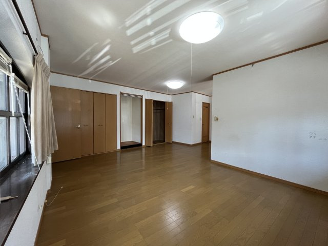 中古住宅　鏡島精華1丁目の居間・リビング|1階