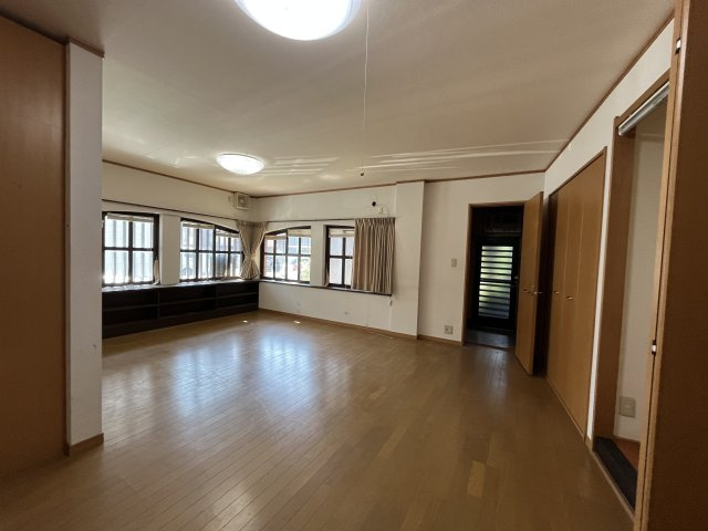 中古住宅　鏡島精華1丁目の居間・リビング|1階