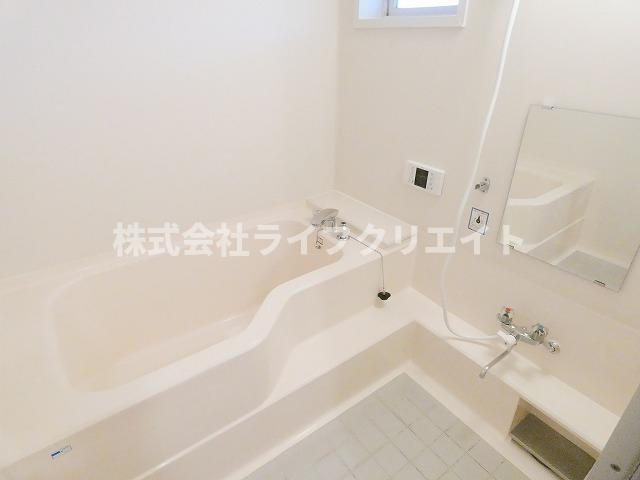 B-FLATの浴室
