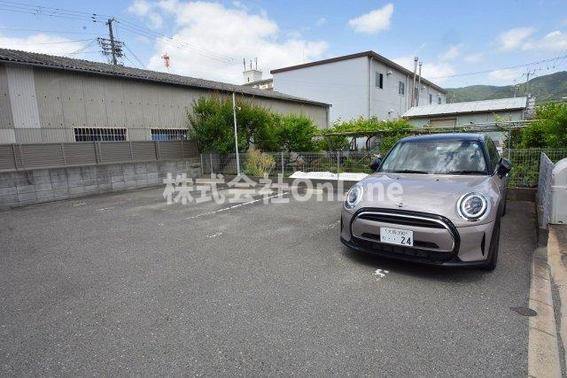 グランドール池島の駐車場