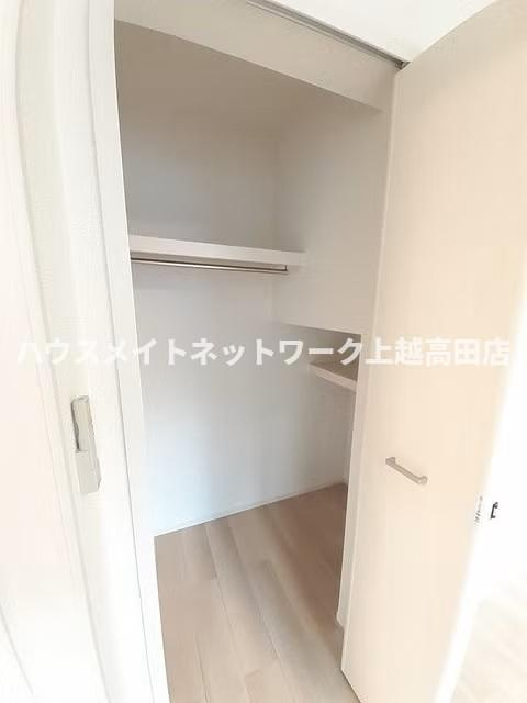 ノーブル　弐番館の収納|クローゼット