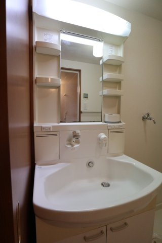 ベイシティ桔梗Vの洗面所|※別部屋のお写真で、現況優先と致します。