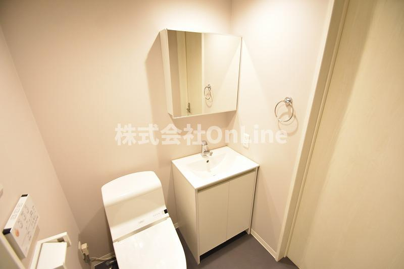 サンテラス西岩田の独立洗面台