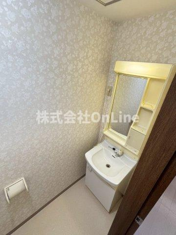 稲田大発マンションの独立洗面台