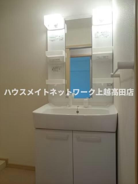 ブローテ桜木の洗面所|洗髪洗面化粧台