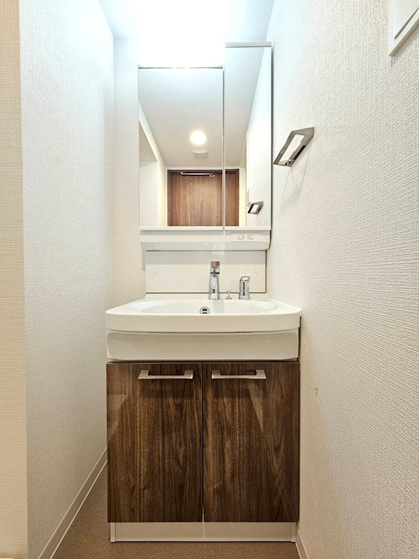 名古屋市中区千代田４丁目の賃貸マンションの洗面所