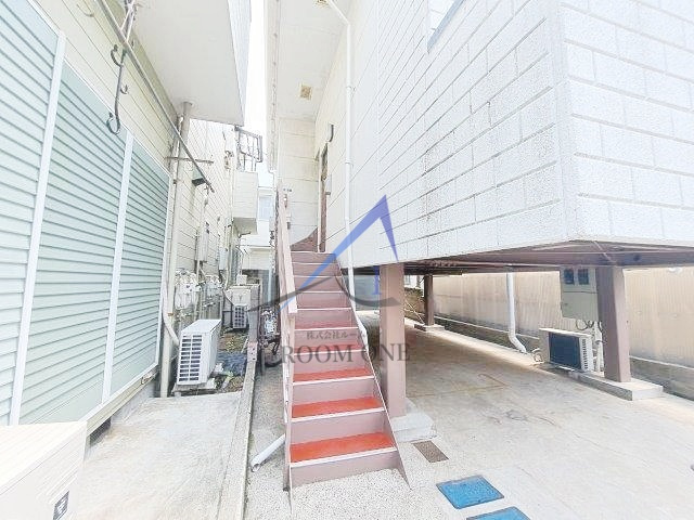 パールハイツのその他共用部分|共用階段です。