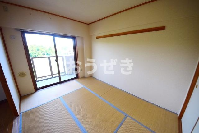 プランジュール神大寺の和室