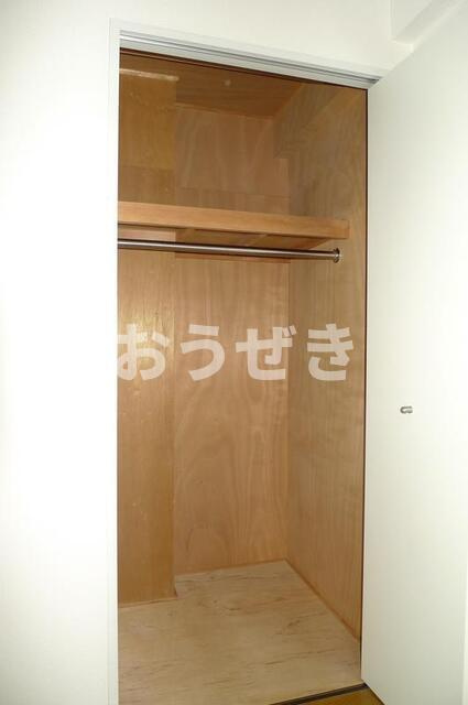 プランジュール神大寺の収納