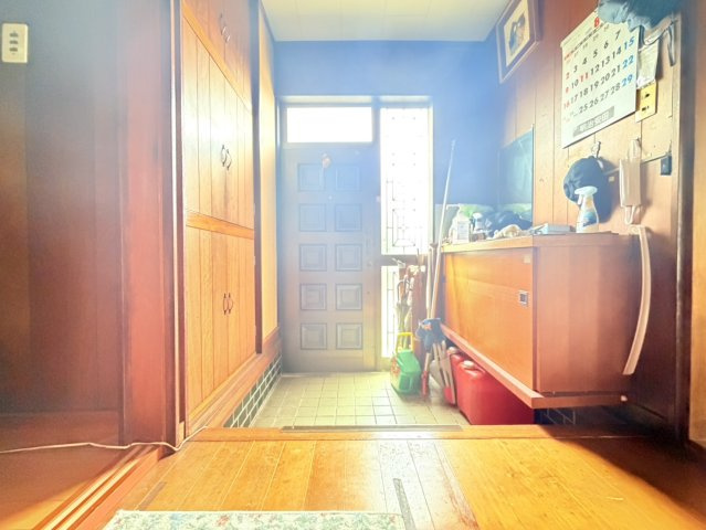 牛久市田宮2丁目中古物件の玄関