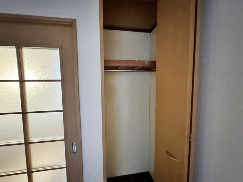 三郷市戸ケ崎１丁目のアパートの収納